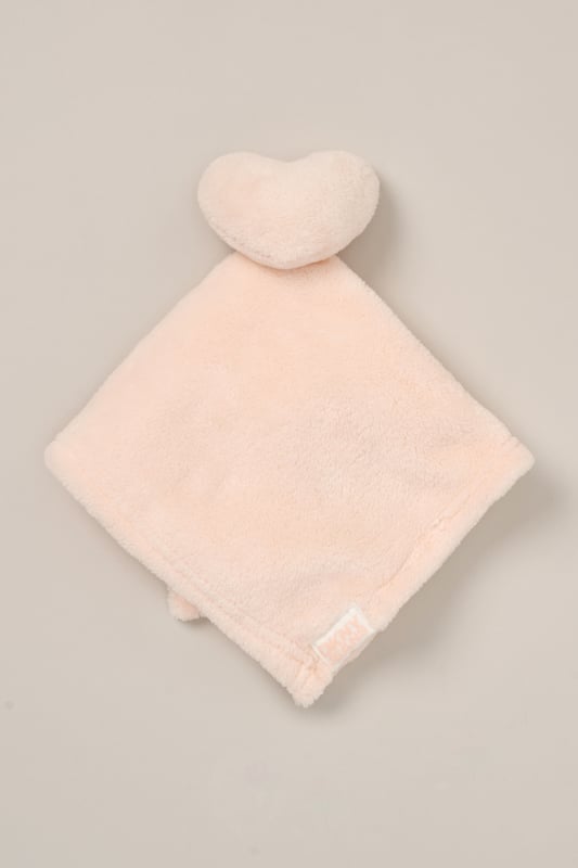 Soft, simple and snuggly. This all-in-one from DKNY is crafted from 100% cotton for gentle comfort against delicate skin. With easy fastenings and a cosy feel, it’s a perfect everyday essential for little ones on the move or at rest. Comes complete with a matching comforter for added snuggles.
