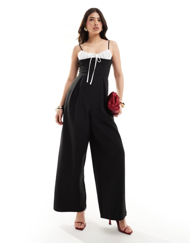 Jumpsuits & Playsuits by ASOS DESIGN Minimal effort, maximum payoff Sweetheart neck Bust detail Adjustable straps Zip-back fastening Wide leg Regular fitSold By: Asos