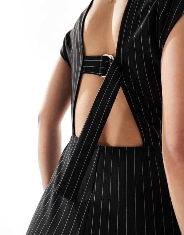 Jumpsuits & Playsuits by ASOS DESIGN Low effort, high reward Plain design V-neck Cut-out back Tie-keyhole back Regular fitSold By: Asos