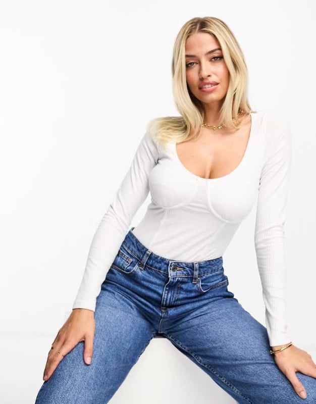 Tops by ASOS DESIGN The ultimate all-rounder Scoop neck Long sleeves Boning detail Bodycon fit Designed to fit cup sizes DD-GSold By: Asos