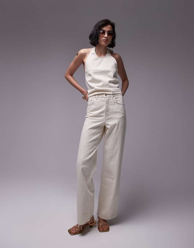 Jeans by Topshop This is Topshop Straight fit Belt loops Five pocketsSold By: Asos