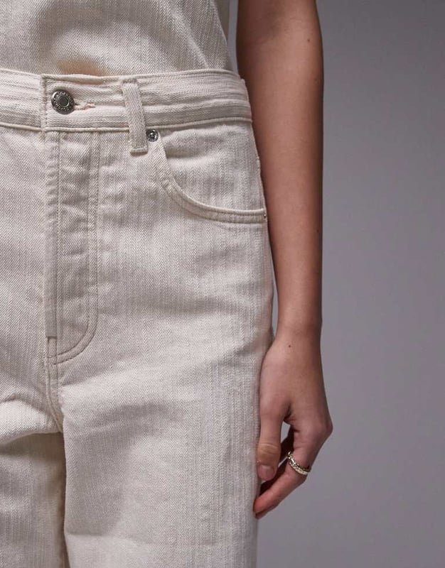 Jeans by Topshop This is Topshop Straight fit Belt loops Five pocketsSold By: Asos