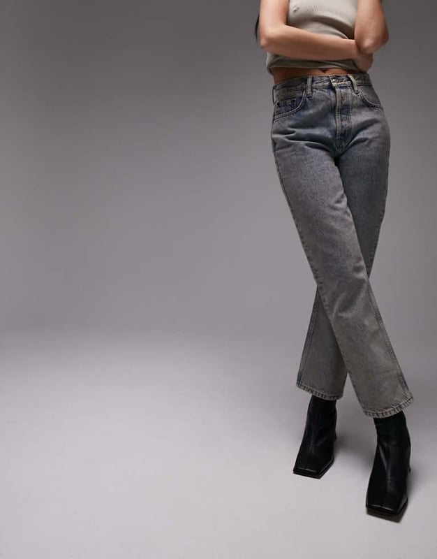 Jeans by Topshop Welcome to the next phase of Topshop Straight fit High rise Belt loops Five pocketsSold By: Asos