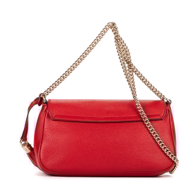 Gucci Tassen Soho Chain Crossbody  Schoudertas in de Rood Kalfsleer in de Goud  hardware. Het product is in In Perfecte Staat (AA).
  Afmetingen: 26x16x5 cm 
  Inclusief accessoires: Tassel Charm
      
  BrandCo Paris vindt zeldzame artikelen in de beste staat voor ongelooflijke prijzen. Het is de moeite waard om geduldig te zijn! Koop met vertrouwen: alle artikelen van BrandCo Paris worden zorgvuldig geselecteerd en geverifieerd door ons team van experts.

  Alle artikelen worden geleverd met een certificaat van echtheid en verpakt door BrandCo Paris.

  Classificatietabel voor de conditie van het artikel:

  N (als nieuw)
  AA (perfecte staat)
  A (uitstekende staat)
  AB (zeer goede staat)
  B (goede/redelijke staat)