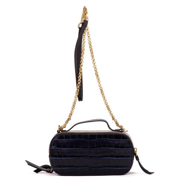 Chloé Bolsas Eyewear Mini Bolso bandolera en Azul marino Piel de becerro y Oro hardware. El producto está en en Perfectas Condiciones (AA).
  Dimensiones: 0x0x0 cm 
  Accesorios incluidos: None
    
  BrandCo Paris encuentra artículos raros y en las mejores condiciones a precios increíbles. ¡Vale la pena tener paciencia! Compra con confianza: todos los artículos de BrandCo Paris son seleccionados y autenticados cuidadosamente por nuestro equipo de expertos.
  Todos los artículos vienen con un certificado de autenticidad y un embalaje entregado por BrandCo Paris.
  Tabla de clasificación de la condición del artículo
  N (como nuevo)
  AA (perfecto estado)
  A (excelente estado)
  AB (muy buen estado)
  B (bueno/regular)