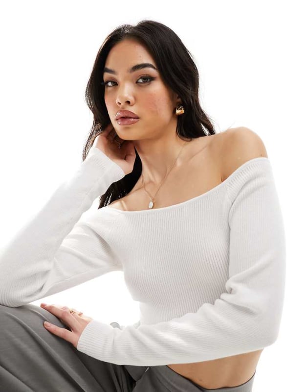 Tops by ASOS DESIGN Waist-up dressing Off-shoulder style Long sleeves Cropped length Slim fitSold By: Asos
