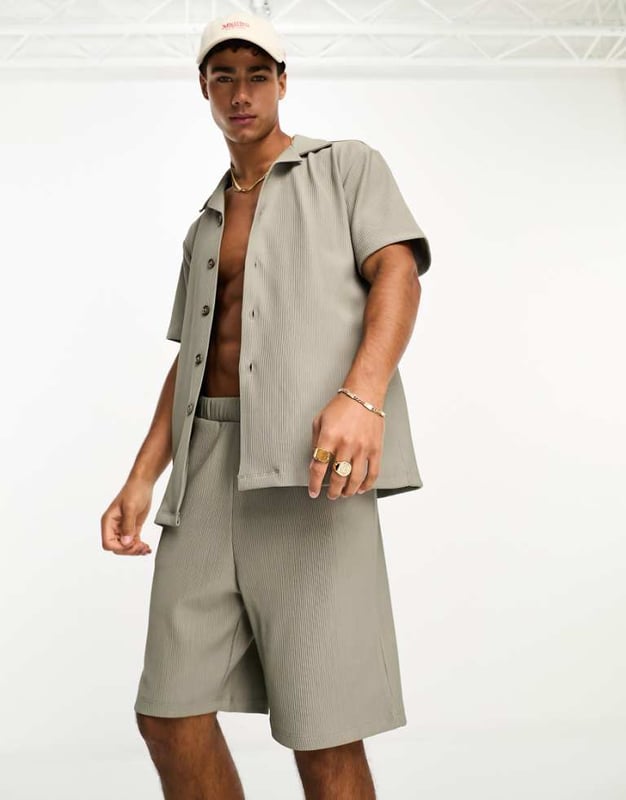 Shirts by Selected Homme Part of a co-ord set Shorts sold separately Revere collar Button placket Short sleeves Regular fitSold By: Asos