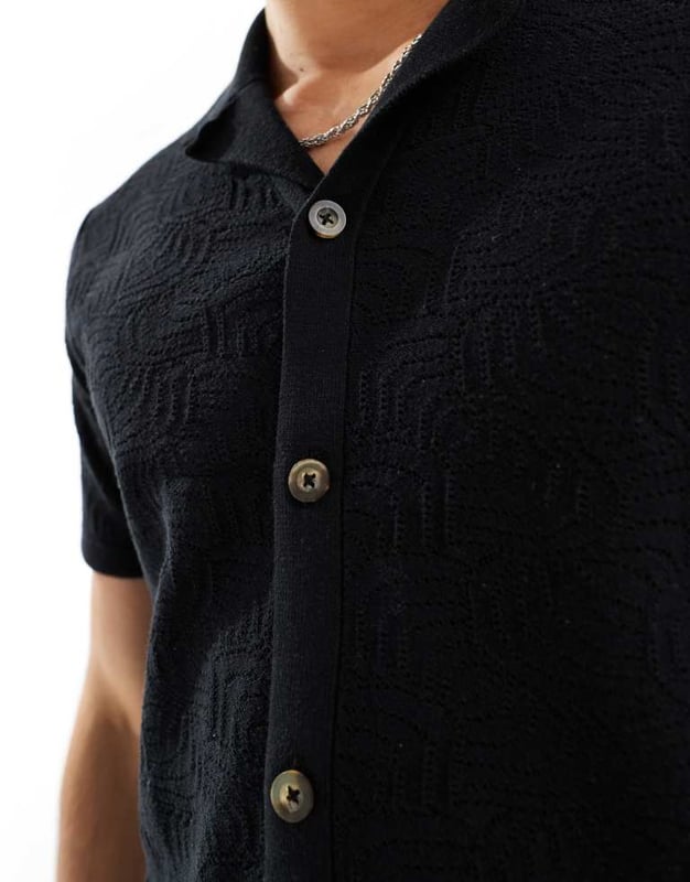 Shirts by ONLY & SONS Add-to-bag material Revere collar Button placket Short sleeves Regular fitSold By: Asos
