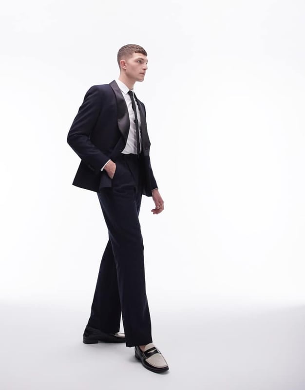 Trousers & Chinos by Topman This is Topman Regular rise Belt loops Functional pockets Wide legSold By: Asos