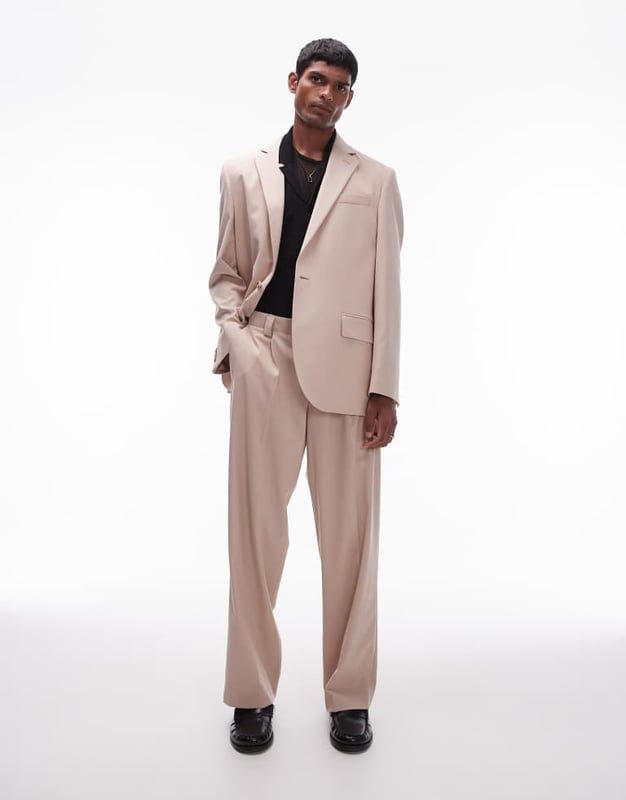 Trousers & Chinos by Topman This is Topman Regular rise Belt loops Functional pockets Relaxed fitSold By: Asos