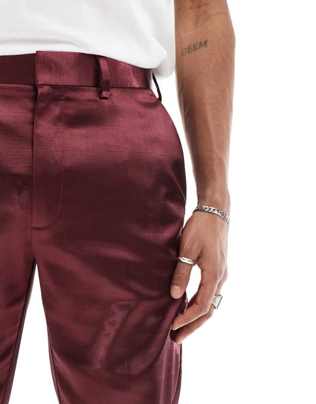 ASOS DESIGN skinny satin suit trouser in burgundy-Red Trousers & Chinos by ASOS DESIGN You choose the occasion Regular rise Belt loops Functional pockets Skinny fitSold By: Asos