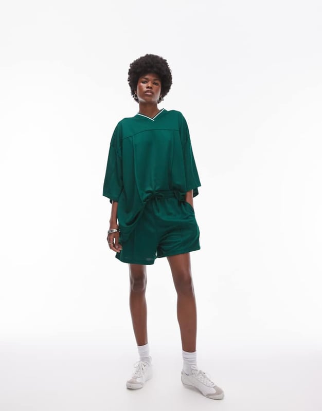 Trousers & Leggings by Topshop This is Topshop Top sold separately High rise Drawstring waistband Side pockets Relaxed fitSold By: Asos