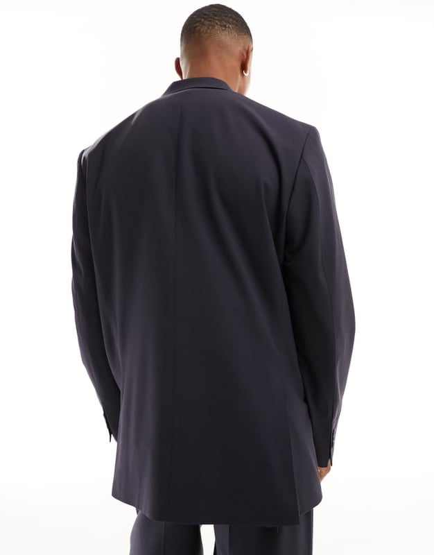 Suits by Selected Homme Suits you Notch lapels Padded shoulders Two-button fastening Pocket details Oversized fitSold By: Asos