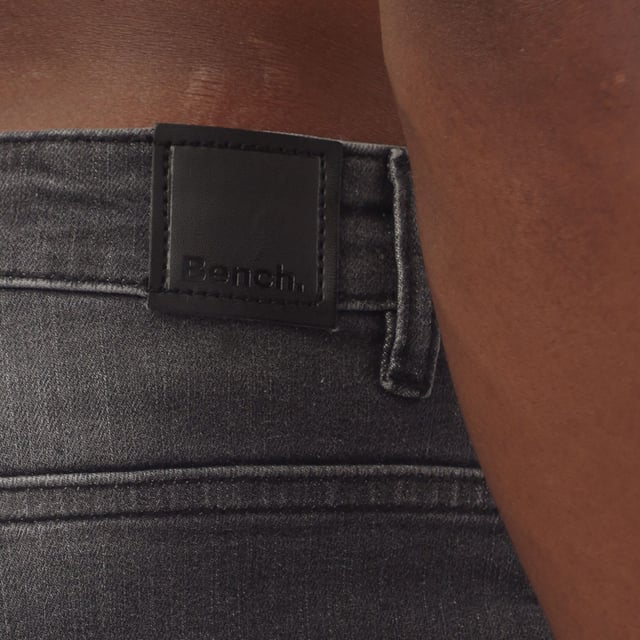 Mens Bench Duddley Slim Jeans in grey.- Zip fly and button fastening.- 5 pocket design.- Stylish rips and distressed detailing.- Stretch fabric.- Slim fit.- 98% Cotton  2% Elastane.- Ref: BN2B122965BGY
