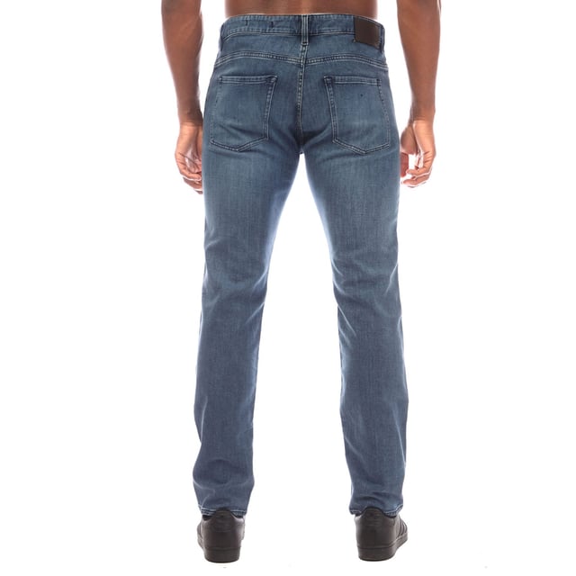 slim fit - for a modern silhouette