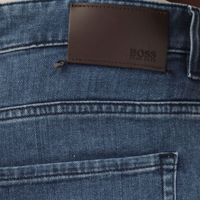 slim fit - for a modern silhouette