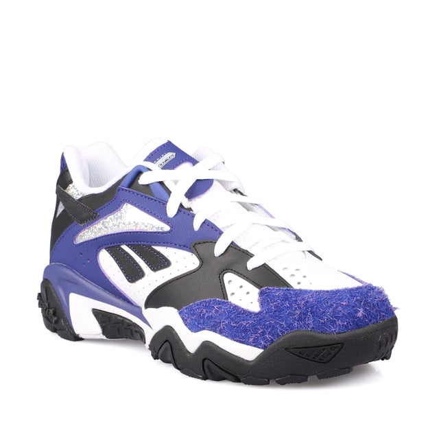 Reebok Preseason 94 Low Trainers in purple.- Leather and textile upper.- Lace closure.- TPU-reinforced eyelets.- Textile lining.- Lugged rubber outsole.- Ref.: 100202416