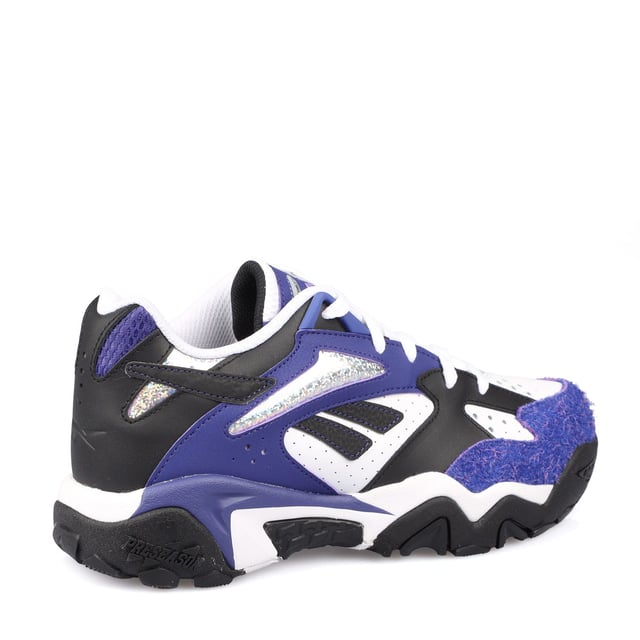 Reebok Preseason 94 Low Trainers in purple.- Leather and textile upper.- Lace closure.- TPU-reinforced eyelets.- Textile lining.- Lugged rubber outsole.- Ref.: 100202416