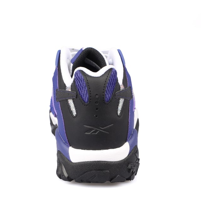 Reebok Preseason 94 Low Trainers in purple.- Leather and textile upper.- Lace closure.- TPU-reinforced eyelets.- Textile lining.- Lugged rubber outsole.- Ref.: 100202416