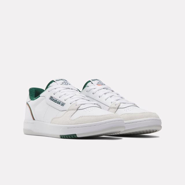 Leather upper with suede toe cap.Lace closure.Special tongue label.EVA midsole.Textile lining.Rubber outsole.