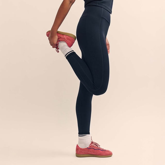 Women's Nobodys Child Athleisure Leggings. Level up your activewear. These super soft black leggings are all about comfort. Don’t miss the statement stitching and flattering panel detailing.- Complete the set with the matching tank top.- Designed for a close cut.- If in between sizes, we suggest sizing down. Material: 75% Polyester (Recycled), 25% Elastane. Ref: B241533BLK.