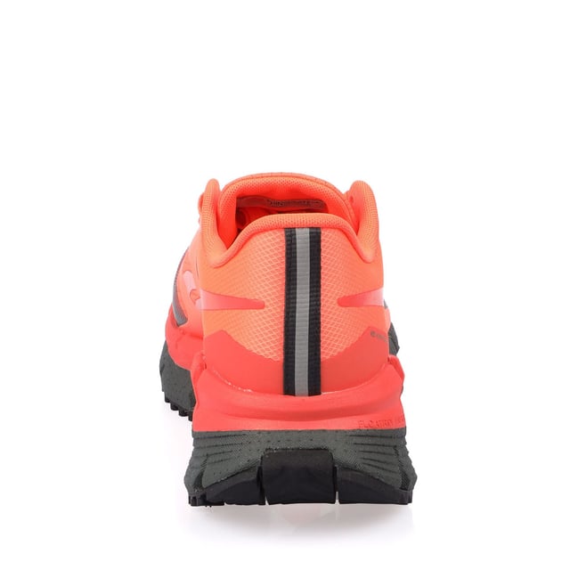 Reebok FloatZig Adventure 1 Trainers in orange black.- Textile upper.- Lace closure.- Floatride Energy Foam.- Textile lining.- High traction rubber outsole.- Ref.: 100212127