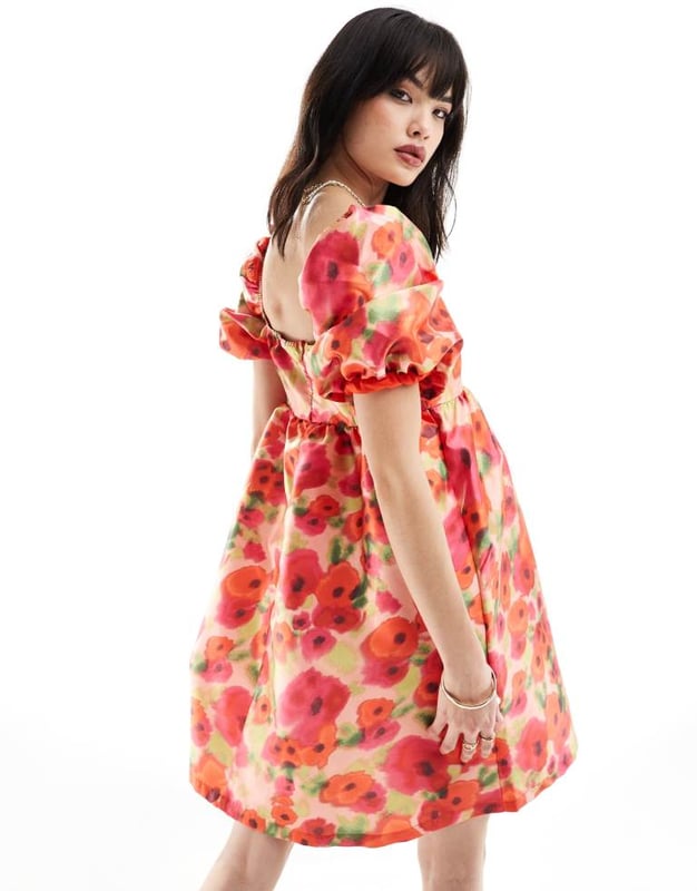 Dresses by Vila Occasions made easy Floral design Square neck Puff sleeves Zip-back fastening Regular fitSold By: Asos