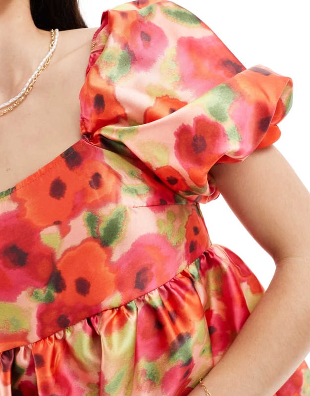Dresses by Vila Occasions made easy Floral design Square neck Puff sleeves Zip-back fastening Regular fitSold By: Asos