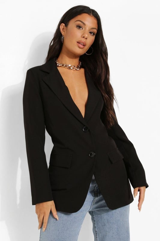 A menswear classic with a feminine edge, add a touch of soft tailoring to your wardrobe with a blazer. Resembling a suit jacket but cut more casually for an effortlessly chic look, blazers are the trans-seasonal piece you need. Featuring lapels and button detailing, we've got blazers for women who wanna bring a new kinda energy to their outfits. Team a double breasted blazer with some heel boots, or get on board with the oversized trend and go for longline pieces for an edgy vibe.Style: BlazerDesign: PlainFabric: Bi StretchLength: RegularNeckline: CollaredSleeve Length: Long Sleeve