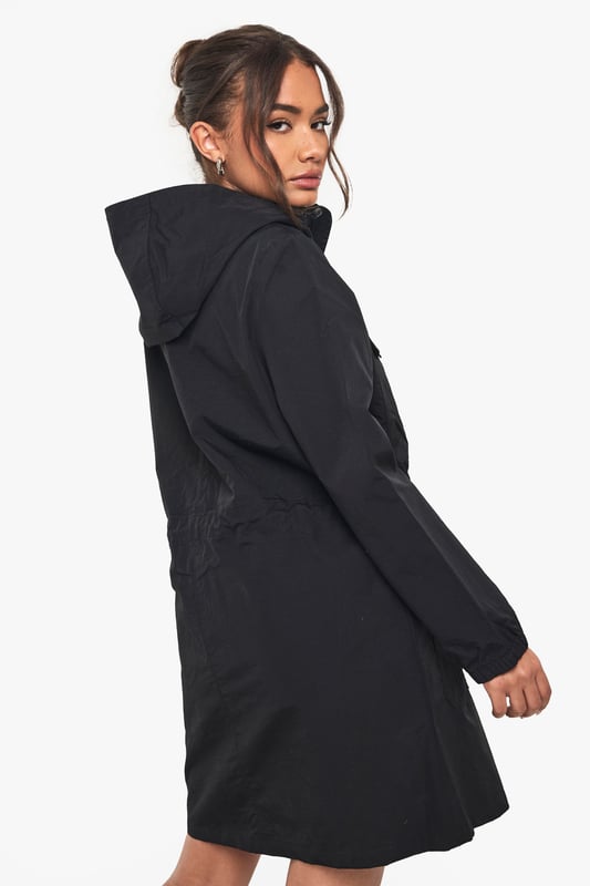 Got a festival coming up? Practical, statement making, and perfect for dancing in, be prepared to take on whatever the weather decides to throw at you with our festival jackets. Get your rave on in a waterproof festival rain mac or bomber, or switch it up for a festival parka with a tassel trim, or a shredded denim jacket with floral embroidery. Whatever you choose, we've got all the on-trend pieces that'll keep you lookin' badass while you dance the night away.Style: Festival MacFabric: PolyesterLength: LonglineSleeve Length: Long Sleeve