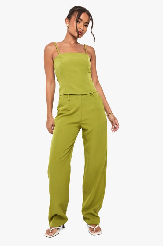 Trousers are a more sophisticated alternative to skinniesTrousers take on a realxed silhouette for the new season, with sports tailoring setting the trends and the wide leg one to watch. Pick printed palazzo pants for a dramatic day time look and tone down with a basic tee, or go for androgynous appeal in tapered man pants and wear with worn-in trainers for a trend-led twist.