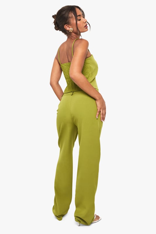 Trousers are a more sophisticated alternative to skinniesTrousers take on a realxed silhouette for the new season, with sports tailoring setting the trends and the wide leg one to watch. Pick printed palazzo pants for a dramatic day time look and tone down with a basic tee, or go for androgynous appeal in tapered man pants and wear with worn-in trainers for a trend-led twist.