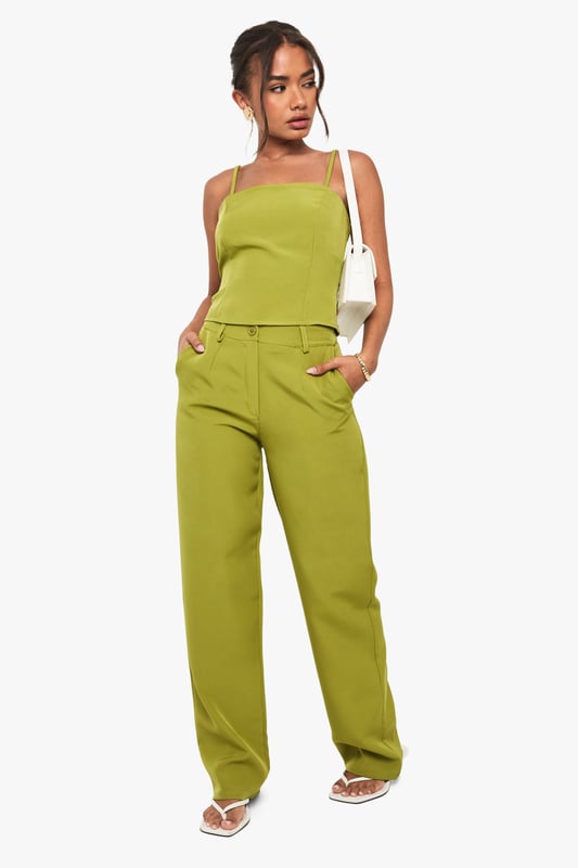 Trousers are a more sophisticated alternative to skinniesTrousers take on a realxed silhouette for the new season, with sports tailoring setting the trends and the wide leg one to watch. Pick printed palazzo pants for a dramatic day time look and tone down with a basic tee, or go for androgynous appeal in tapered man pants and wear with worn-in trainers for a trend-led twist.