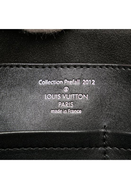 The Neo Papillon GM features a monogram revelation leather body rolled leather handles a detachable and adjustable canvas shoulder strap a top zip closure and interior zip and slip pockets.Brand: Louis VuittonCondition: Pre-lovedType: SatchelRating: B+Main Material: LeatherDimensions (LxWxD): 20x35x20Strap Drop: 57Handle Drop: 22Comments: Exterior Handle Scratched Worn. Interior Pocket Scratched. Key Scratched. Interior Lining Scratched. Interior Lining stained with Other. Practical Attachment Scratched. Zipper Scratched.