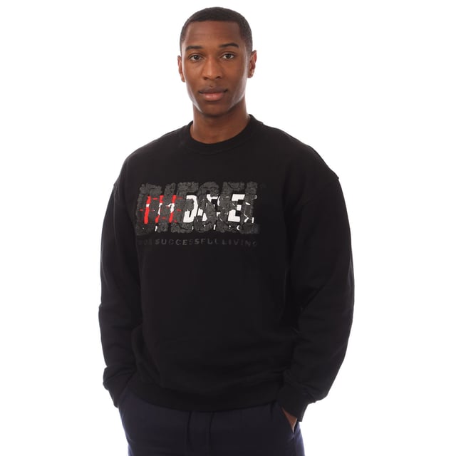 Mens Diesel S-Nable-M Sweatshirt in black.- Ribbed crewneck.- Ribbed cuffs and hem.- Large logo across chest.- Regular fit.- 100% Cotton.- Ref: A117780IAJH9XX