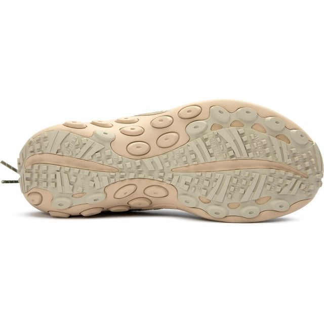 Experience eco-conscious performance with the Merrell Jungle Moc Evo Woven. These green trainers marry durability and sustainability, featuring a distinctive knitted nylon upper and 100% recycled laces and webbing. The protective rubber heel provides stability while you enjoy the comfort of breathable recycled mesh lining. Designed with CleanSport NXT odour control, these versatile shoes keep feet fresh during all-day wear. Perfect for outdoor enthusiasts who value both functionality and environmental responsibility.