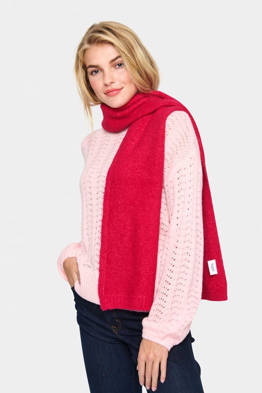 Regular fit,Normale lengte  Handwas, niet bleken, niet in de droger drogen, Liggend laten drogen., koud strijken max. 110° C, Chemisch laten reinigen.  52% Polyester,18% Acryl,18% Polyamide,10% Wol,2% Elastaan