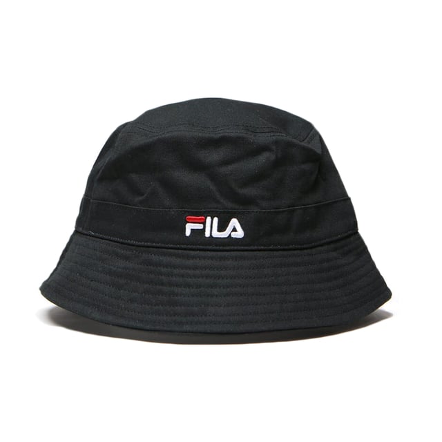 The FILA Black Butler Bucket Hat brings timeless street style with a sleek, all-black design and subtle embroidered branding. Lightweight and versatile—perfect for everyday wear, rain or shine.