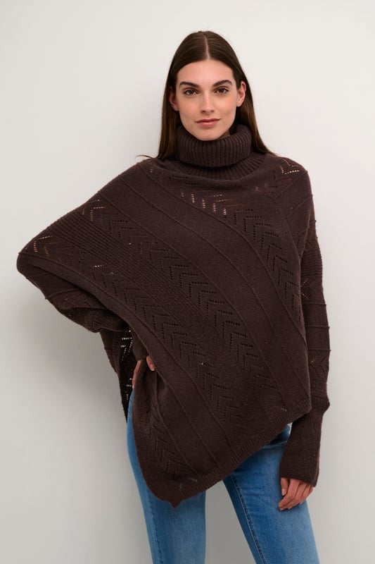 Loose fit  Fijne was 30°, niet bleken, niet in de droger drogen, Liggend laten drogen in de schaduw, koud strijken max. 110° C, Chemisch laten reinigen.  100% Polyester