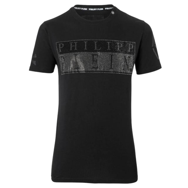 Elevate your wardrobe with this striking Philipp Plein Black T-Shirt featuring the iconic diamanté logo in bold monotone styling. This premium Black design exemplifies Swiss craftsmanship, offering sophisticated luxury for the discerning gentleman. Swiss-made excellence you can feel with every wear. 100% Cotton
