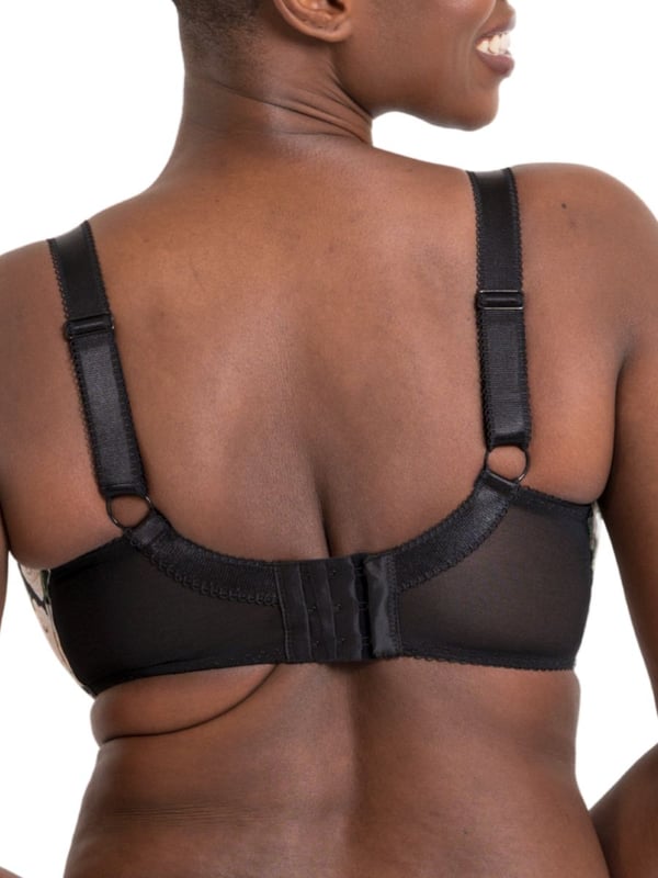 Curvy Kate Wild One Balcony Bra. Underwired non padded balcony with a geometric patterened stretch lace for flexibility of fit and supportive simplex cups. The product is recommended for hand wash only.