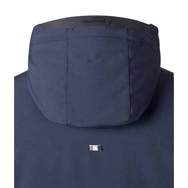 Elevate your outerwear collection with the Aquascutum Active Navy Blue Shell Mid Parka Jacket. This technical masterpiece features premium "Shell" fabric construction, offering the perfect alternative to the Hydro Parka. Experience superior warmth with the luxurious Primaloft® 100% polyester internal padding, ensuring you stay comfortable in any weather condition. Part of the FW23 collection, this men's parka combines sophisticated style with advanced performance