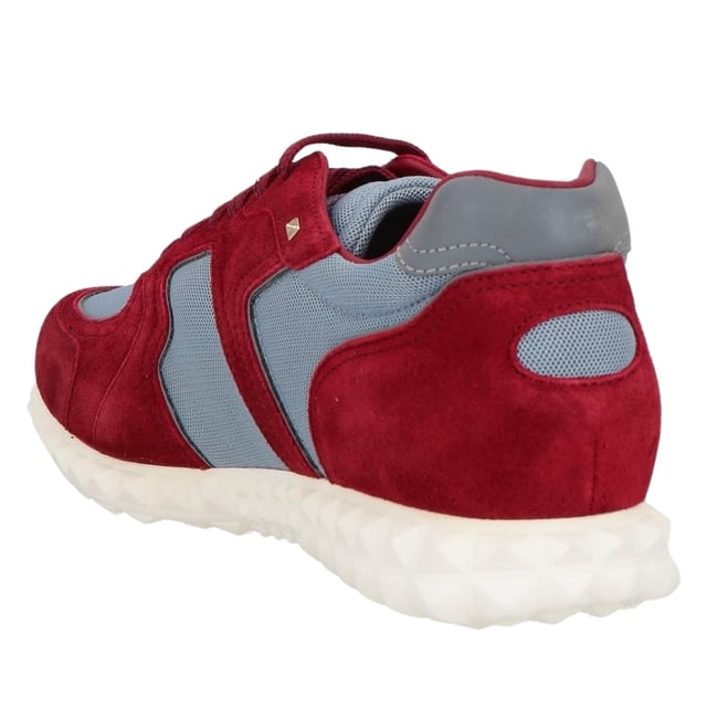Elevate your style with these exquisite Valentino Burgundy/Blue Trainers. Crafted in Italy with meticulous attention to detail, these sophisticated men's shoes blend luxury and comfort for the discerning gentleman. The striking color combination makes these premium trainers an essential addition to your footwear collection. 100% Textile