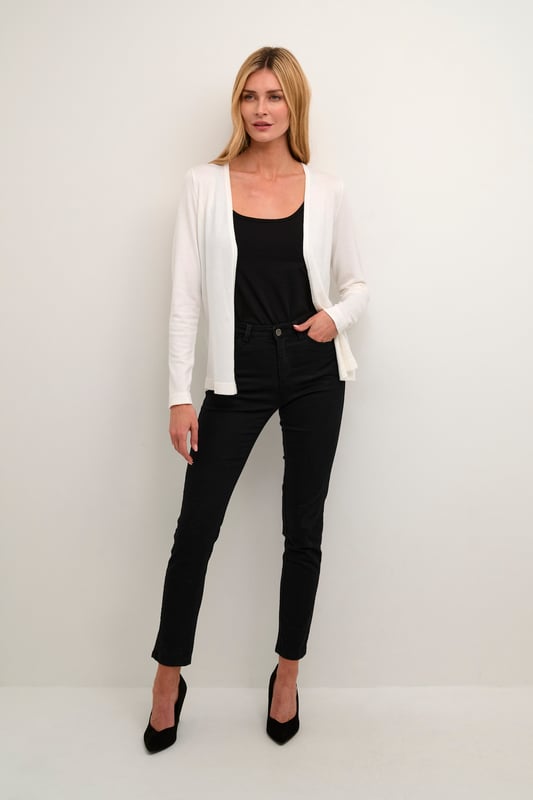 Regular fit,Lange mouwen  Fijne was 30°, niet bleken, niet in de droger drogen, Liggend laten drogen in de schaduw, koud strijken max. 110° C, Droogreiniging  80% Viscose,20% Nylon