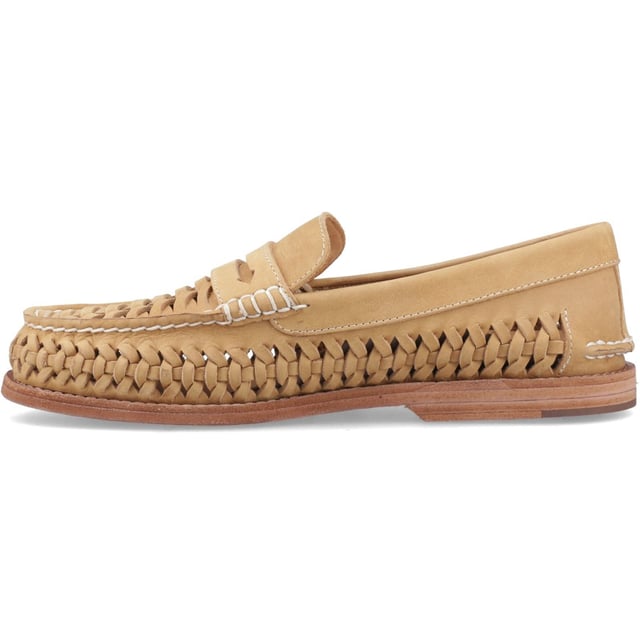 A luxe leather loafer for those who appreciate the finer things in life. The mens' Gold Cup Penny Loafer is crafted from premium woven leather with classic penny loafer detailing, for a look that's timeless but imbued with a touch of flair.