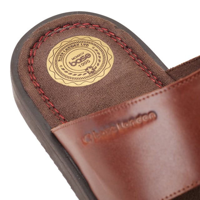 The best just got bigger! Meet Woburn, one of the UK's best selling brogues by Base London. With eye-catching Hi Shine leather uppers and a chunky fashion sole, you can walk tall in style and comfort.