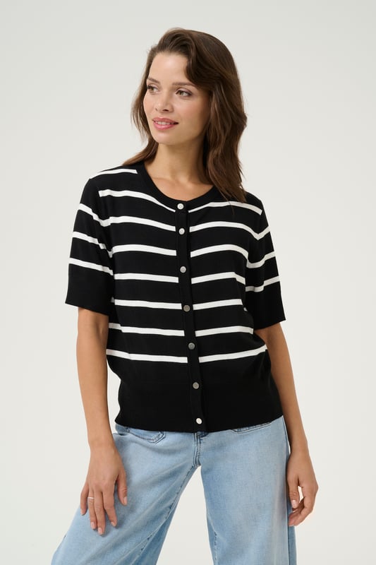 Regular fit,Korte mouwen  Fijne was 30°, niet bleken, niet in de droger drogen, Liggend laten drogen in de schaduw, koud strijken max. 110° C, Droogreiniging  80% Viscose,20% Nylon