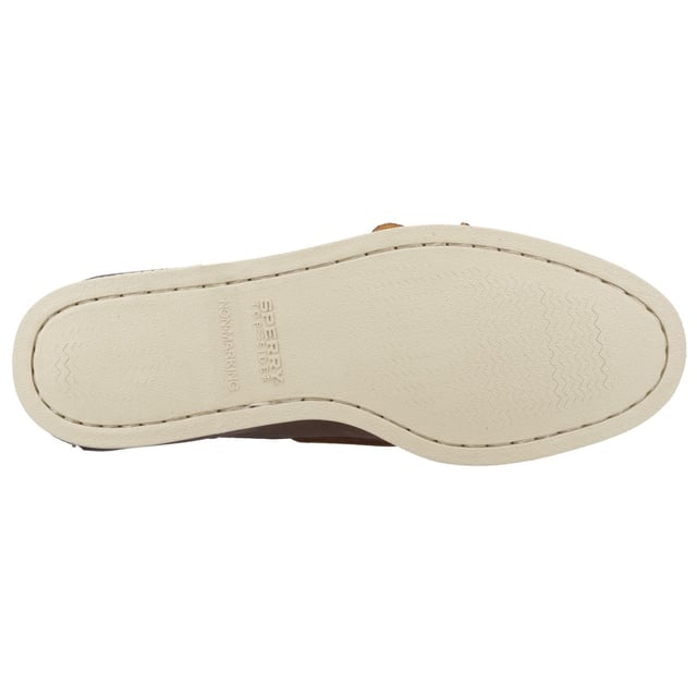 Die Gold Cup Authentic Original 2-Eye Bootsschuh repräsentiert den Höhepunkt einer Tradition, die sich über neun Jahrzehnte erstreckt. Hergestellt aus hochwertigem Vollnarbenleder mit Lammfellfutter, verfügen diese Bootsschuhe über unser charakteristisches 360°-Schnürsystem.