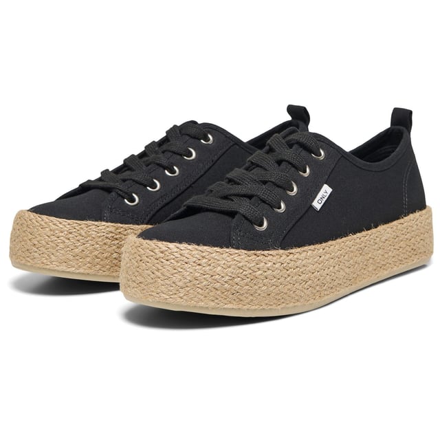 Find your new favourite footwear no matter the season and complete any outfit
