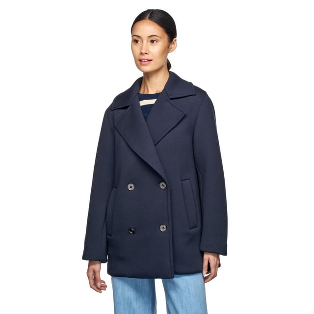 Gardenia is a peacoat loaded with contemporary appeal, featuring a design that is ideal for rounding off warm-weather dressing. Water-repellent and windproof, it is crafted from neoprene and delivers excellent levels of breathability and comfort.